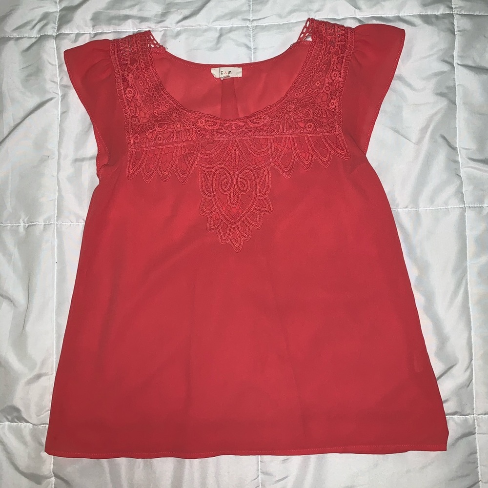 Pink detailed top